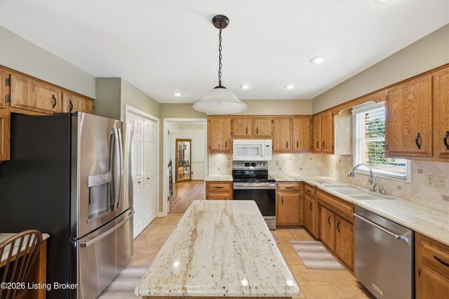 329 Comanche Rd, Shelbyville, KY 40065