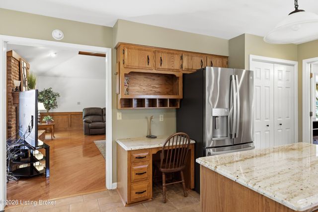 329 Comanche Rd, Shelbyville, KY 40065