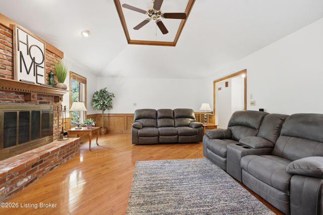 329 Comanche Rd, Shelbyville, KY 40065