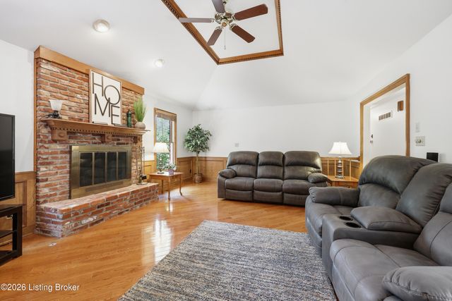 329 Comanche Rd, Shelbyville, KY 40065