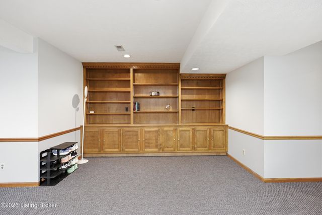 329 Comanche Rd, Shelbyville, KY 40065