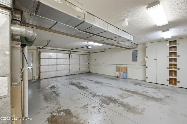 329 Comanche Rd, Shelbyville, KY 40065