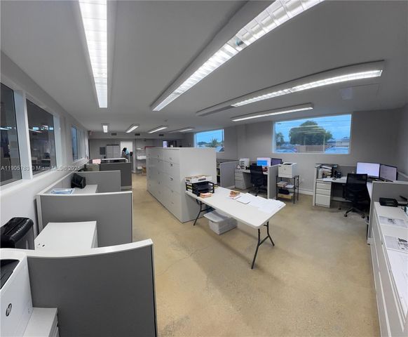 8600 NW 36th Ave, Miami, FL 33147