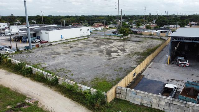 8600 NW 36th Ave, Miami, FL 33147