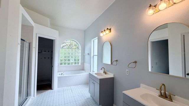 9639 FOX HEARST ROAD, Tampa, FL 33647