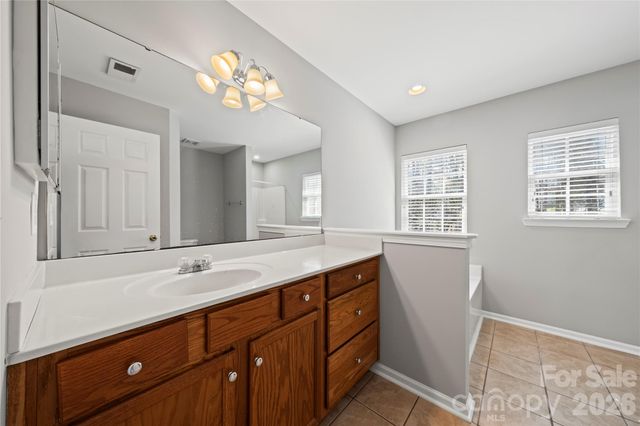 1040 Castle Rock Court, Concord, NC 28025