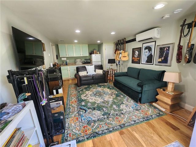 51 Catherine Street S, Mobile, AL 36604