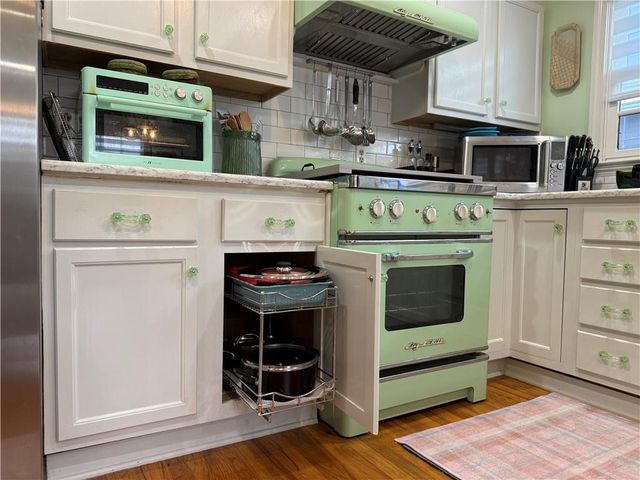 51 Catherine Street S, Mobile, AL 36604