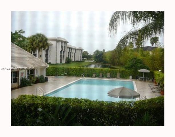 731 N Pine Island Rd 305, Plantation, FL 33324
