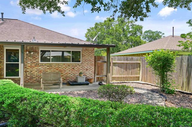 13430 Ridgeview Dr, Baton Rouge, LA 70817
