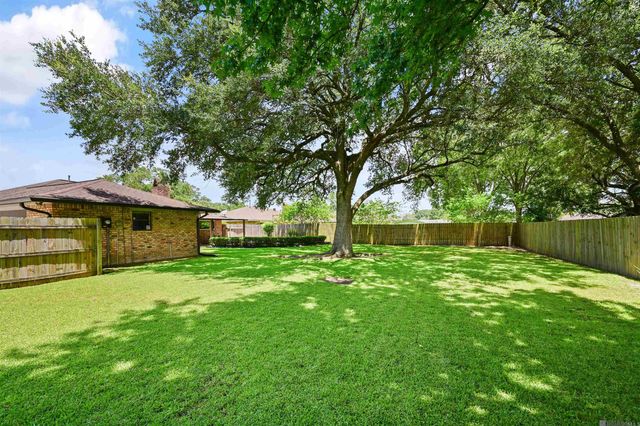 13430 Ridgeview Dr, Baton Rouge, LA 70817