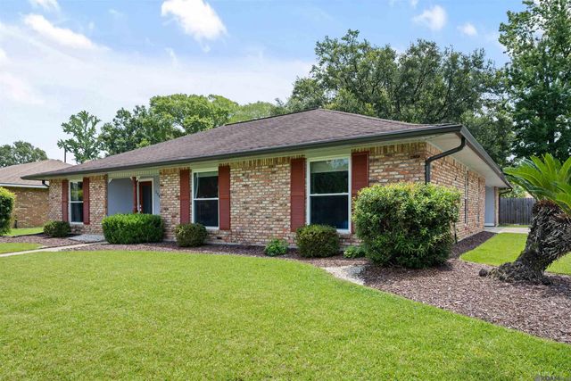 13430 Ridgeview Dr, Baton Rouge, LA 70817