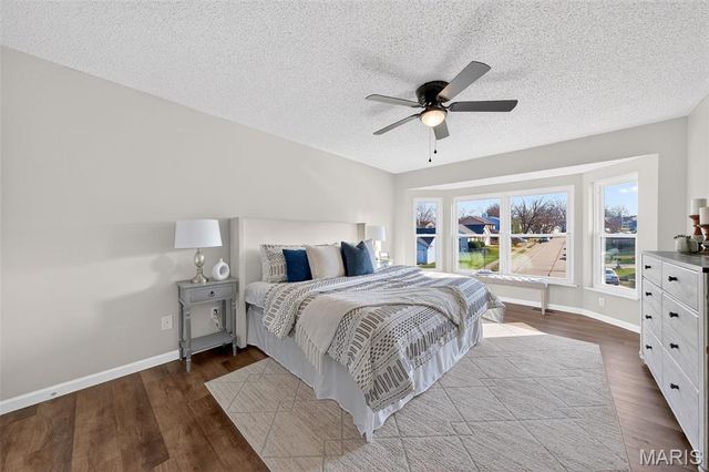 1135 Carrington Drive, St Peters, MO 63376