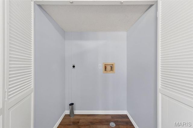 1135 Carrington Drive, St Peters, MO 63376