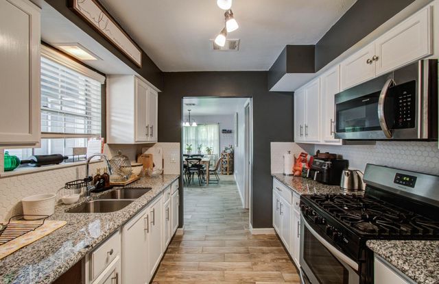 1327 Fallbrook Drive, Houston, TX 77038