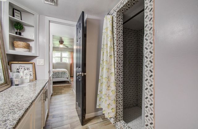 1327 Fallbrook Drive, Houston, TX 77038