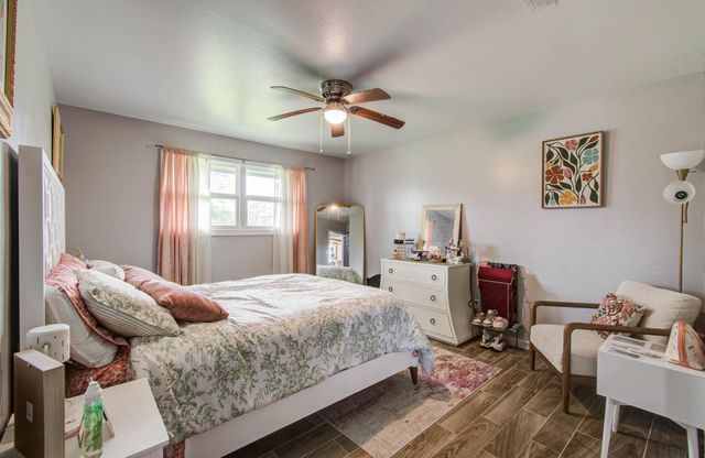 1327 Fallbrook Drive, Houston, TX 77038