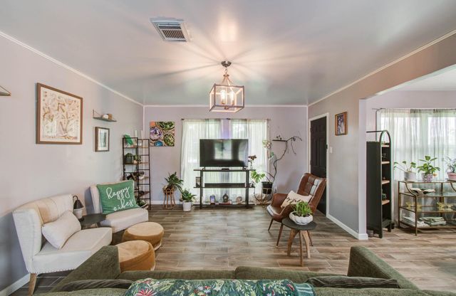 1327 Fallbrook Drive, Houston, TX 77038