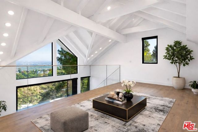 2021 Davies Way, Los Angeles, CA 90046