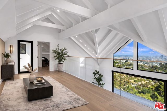 2021 Davies Way, Los Angeles, CA 90046