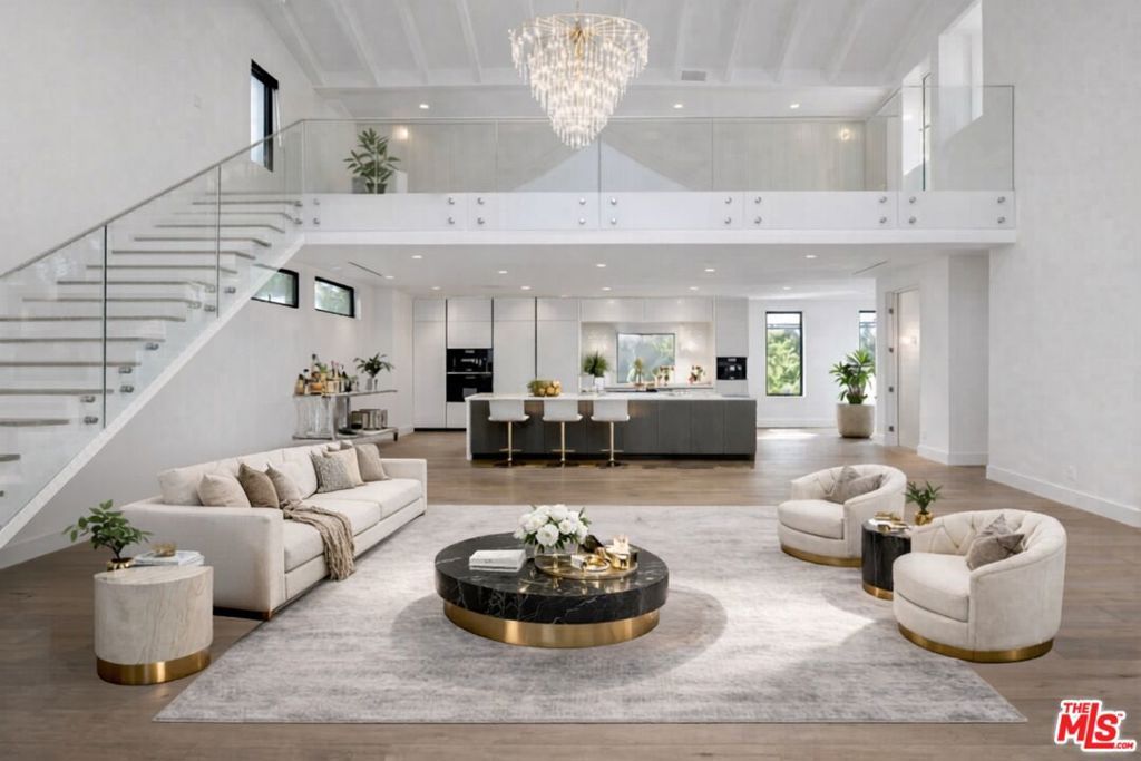 Image 3 of property listing at 2021 Davies Way, Los Angeles, CA 90046