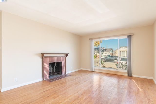 15079 Costela St, San Leandro, CA 94579