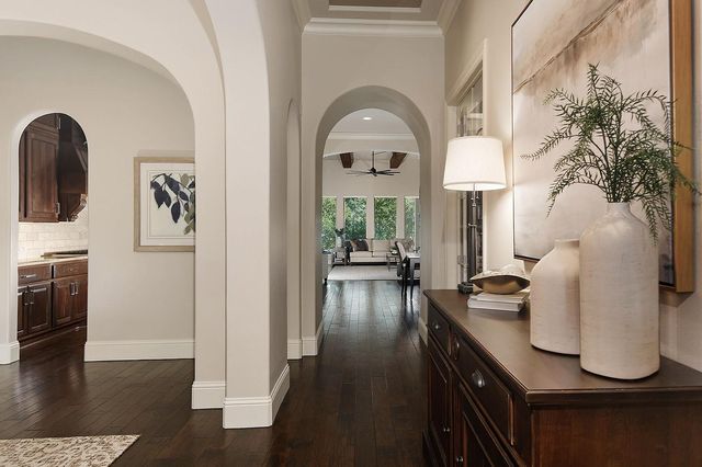70 Lake Voyageur Drive, The Woodlands, TX 77389