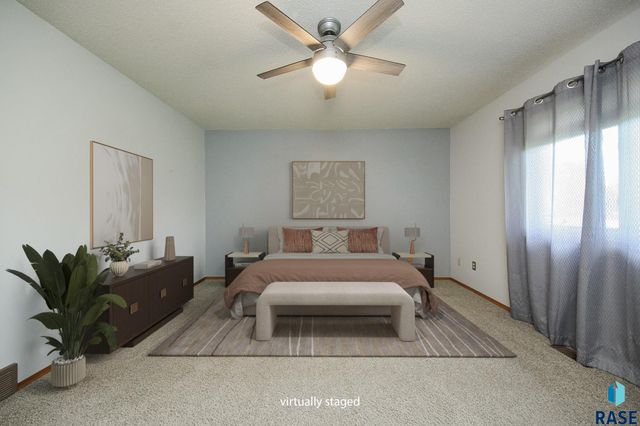 4409 E 36th St Street, Sioux Falls, SD 57103