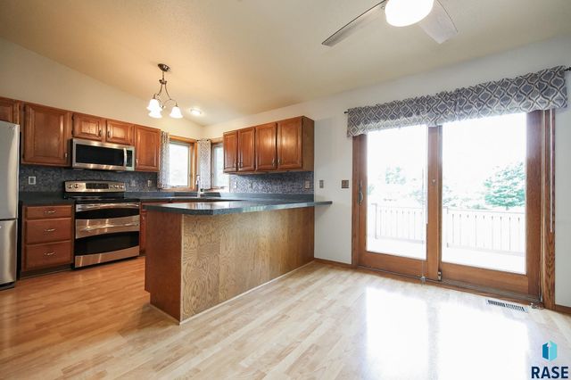 4409 E 36th St Street, Sioux Falls, SD 57103