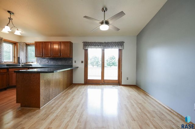 4409 E 36th St Street, Sioux Falls, SD 57103