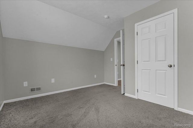 8247 Ellsworth Street, Detroit, MI 48238