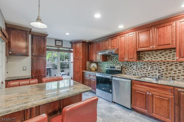 273 Greenfield Rd, Bridgewater Twp., NJ 08807