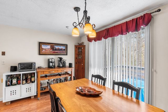 17 Pinebrook Ln 3, Easton, MA 02375