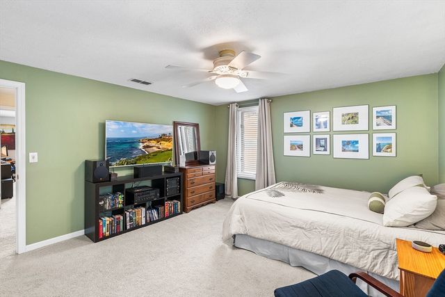 17 Pinebrook Ln 3, Easton, MA 02375