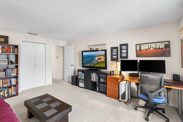 17 Pinebrook Ln 3, Easton, MA 02375