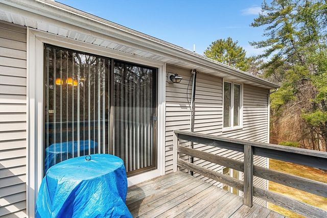 17 Pinebrook Ln 3, Easton, MA 02375