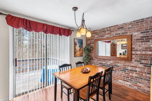 17 Pinebrook Ln 3, Easton, MA 02375