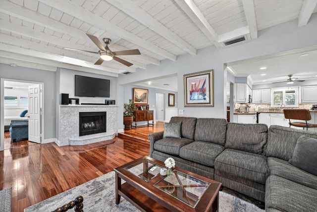 2081 NE 25th Street, Lighthouse Point, FL 33064