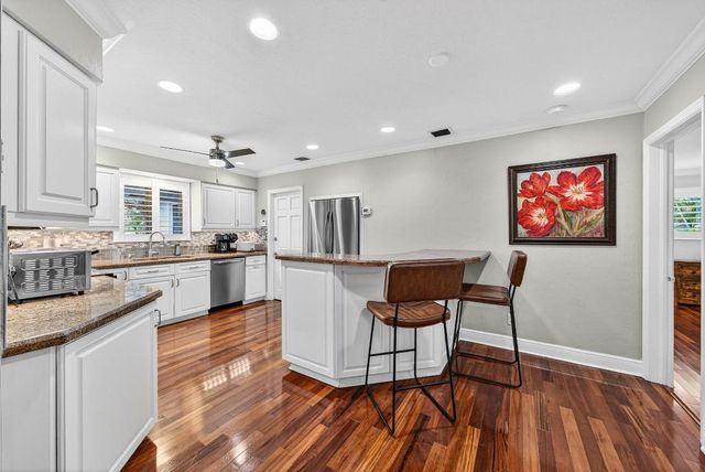 2081 NE 25th Street, Lighthouse Point, FL 33064