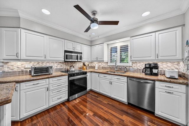 2081 NE 25th Street, Lighthouse Point, FL 33064