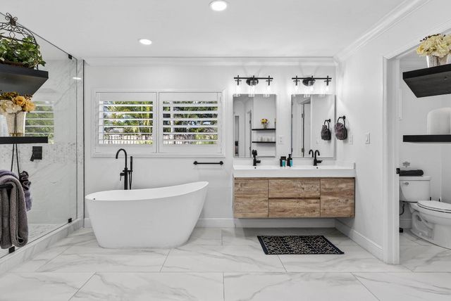 2081 NE 25th Street, Lighthouse Point, FL 33064