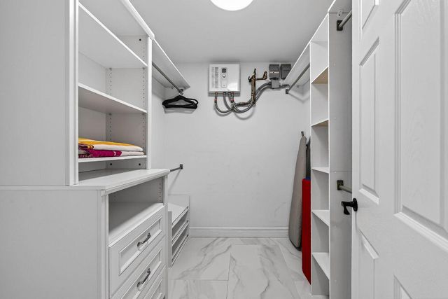 2081 NE 25th Street, Lighthouse Point, FL 33064