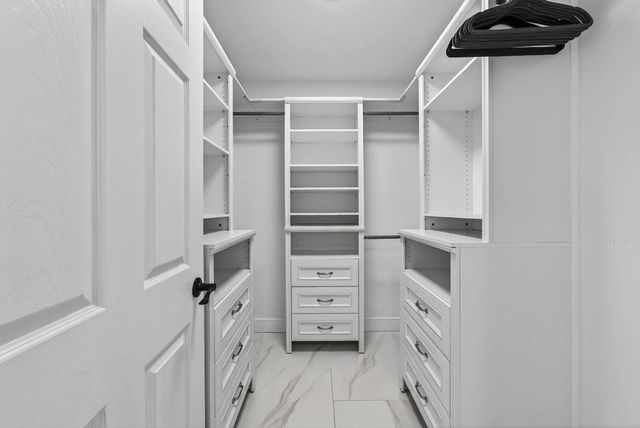 2081 NE 25th Street, Lighthouse Point, FL 33064