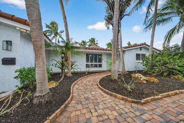 2081 NE 25th Street, Lighthouse Point, FL 33064