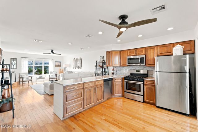 438 E Bay Avenue 3, Barnegat, NJ 08005