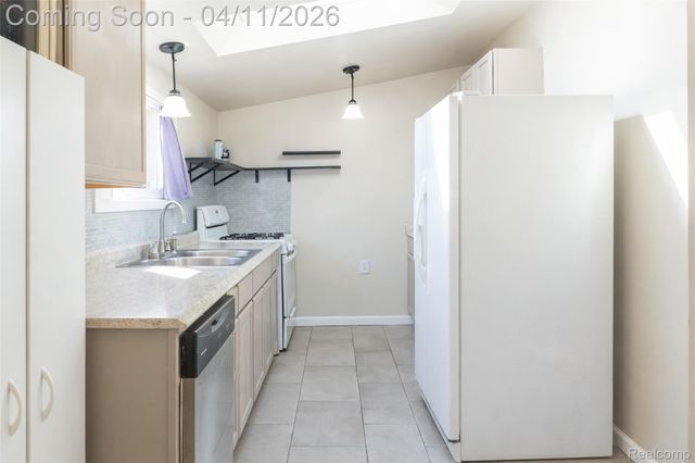 14415 Syracuse Street, Taylor, MI 48180