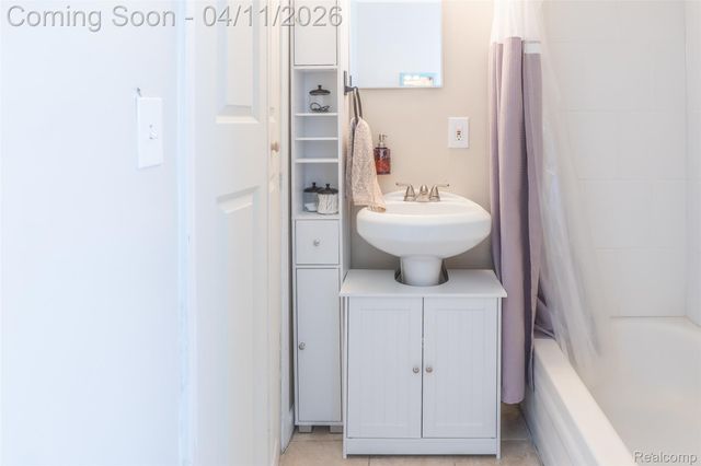 14415 Syracuse Street, Taylor, MI 48180