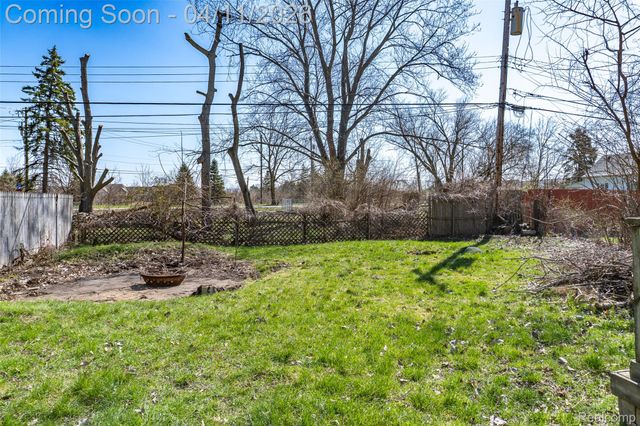 14415 Syracuse Street, Taylor, MI 48180