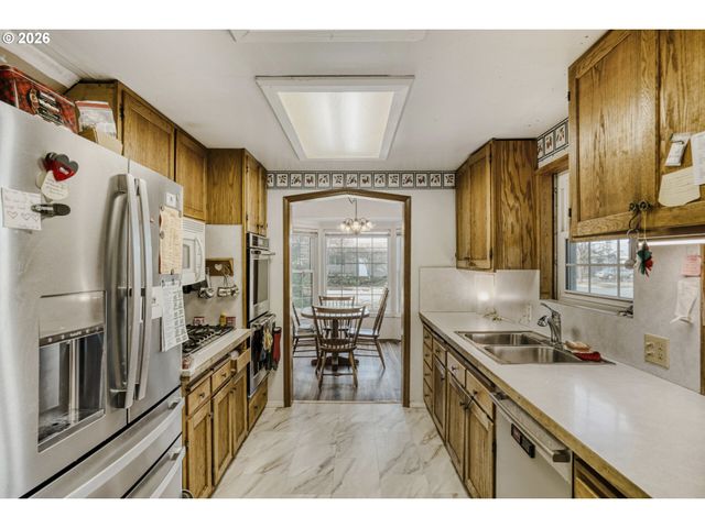 2280 EVERGREEN Ave Ne, Salem, OR 97301