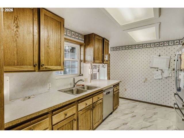 2280 EVERGREEN Ave Ne, Salem, OR 97301